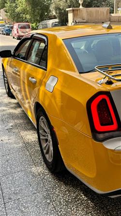 کرایسلەر 300